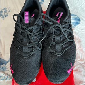 Puma Black tennis shoes, Sz 11, worn twice